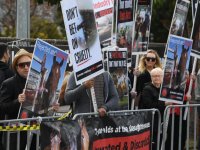 images/racingdemoplacards-conversation-aap-jamesross.jpg